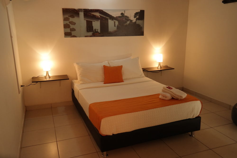 Otono Hostel San Gil Esterno foto
